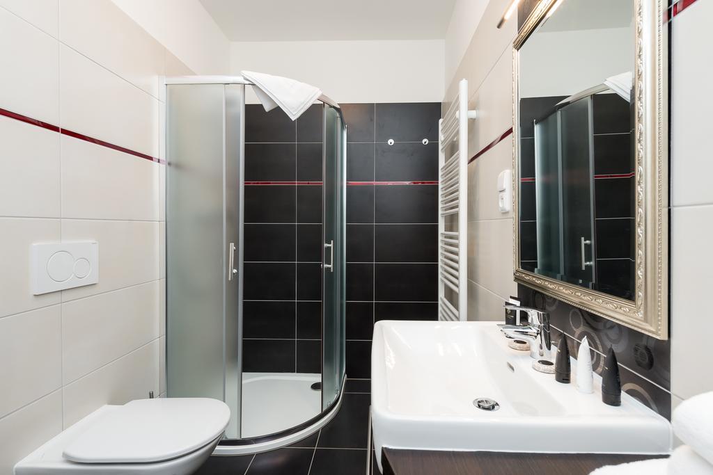 Apartment Sokolska Praga Zewnętrze zdjęcie