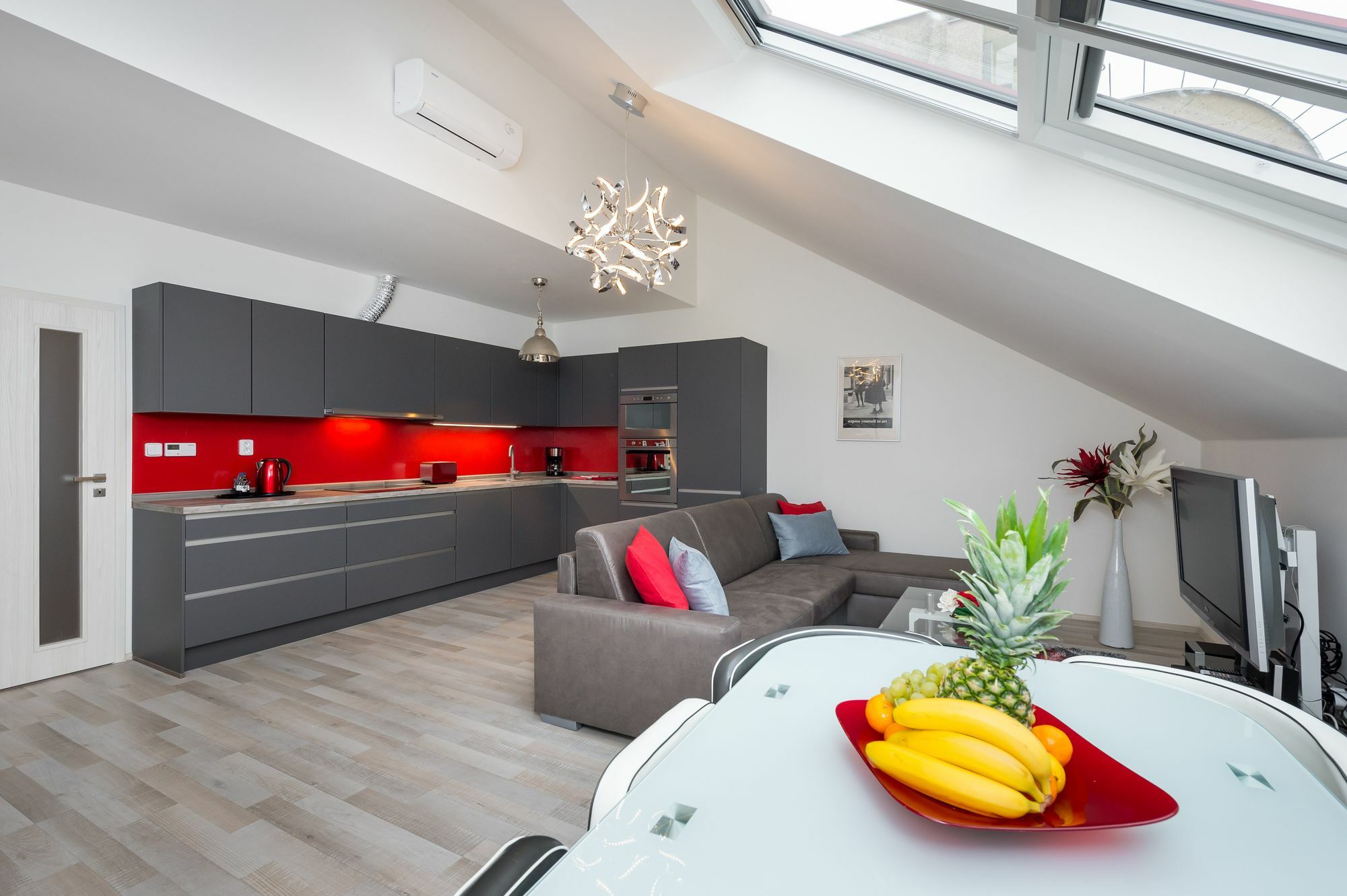 Apartment Sokolska Praga Zewnętrze zdjęcie